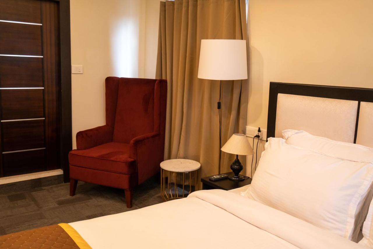 Āīzawl Royale Lalawi Hotel מראה חיצוני תמונה